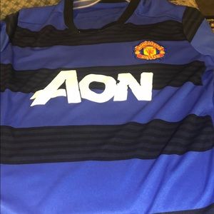 COPY - Manchester United blue aon medium shirt